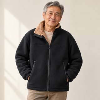 Nerato - Jacke mit Lammfleece-Optik getragen von einem Mann ab 55 Jahren