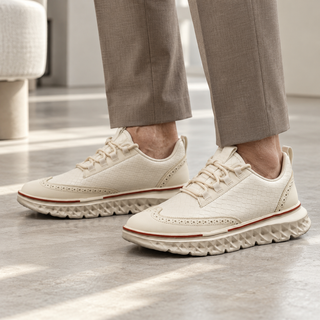Oxford Ridge - Ledersneaker für Herren getragen von einem Mann ab 55 Jahren