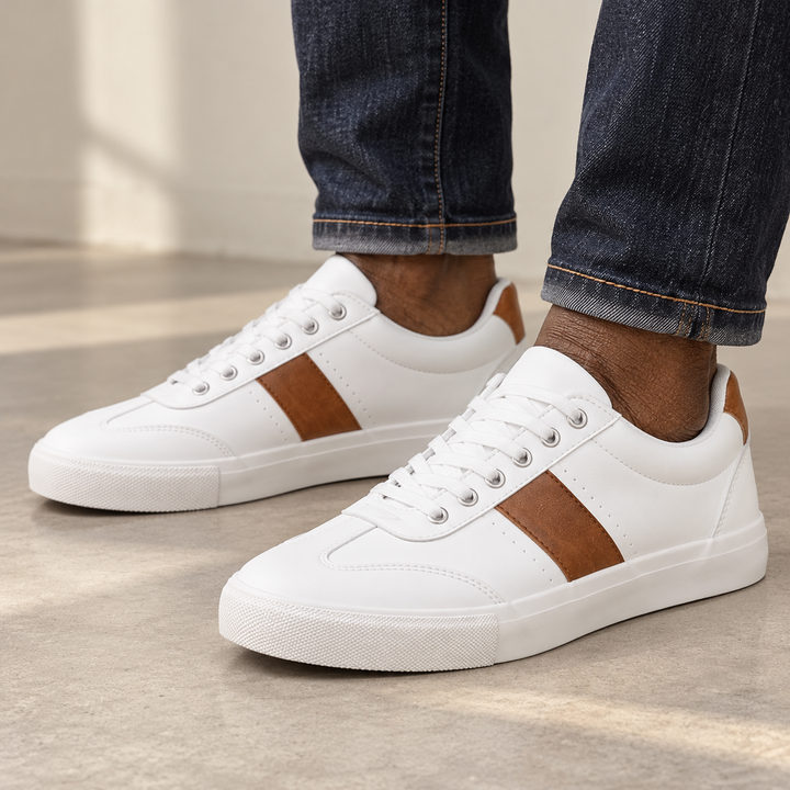 Bruno Classico - Ledersneaker für Herren getragen von einem Mann ab 55 Jahren
