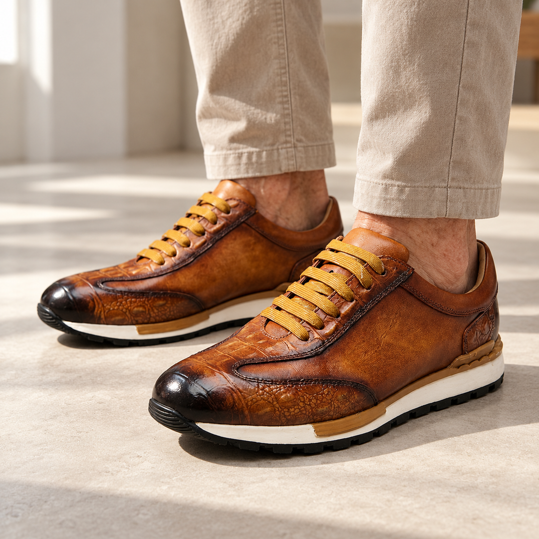 Dorsale - Ledersneaker für Herren gedragen von einem Mann ab 55 Jahren