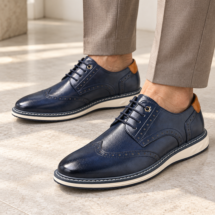 Cavaliere - Leder-Brogues für Herren gedragen von einem Mann ab 55 Jahren