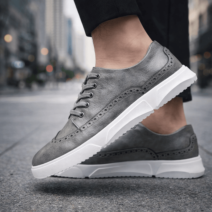 Calver – Herren-Leder-Sneaker mit Brogue-Details